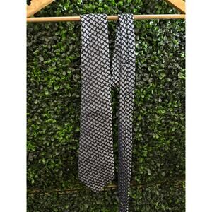 Versa Milan New York Silk Necktie, 61in Classic Style